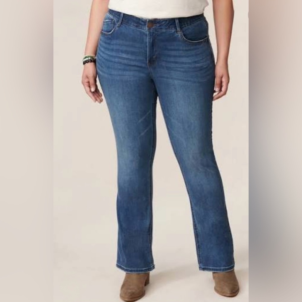 💥Avenue  Boot Cut Denim 16 Average
